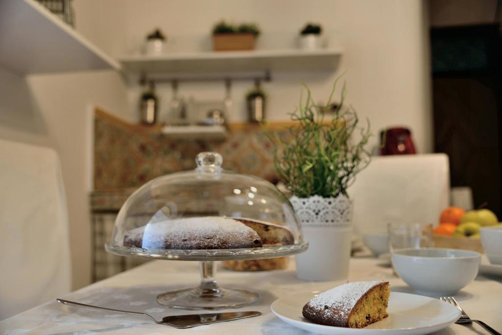 Real Teatro Umberto I Bed & Breakfast Palermo Exterior photo